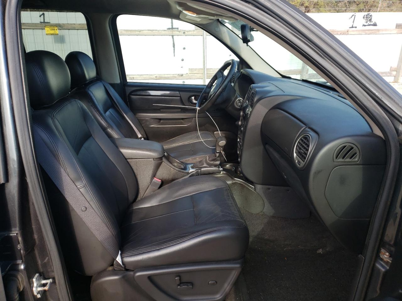Photo 5 from auction – 2006 GMC ENVOY with VIN 1GKDS13S562163212