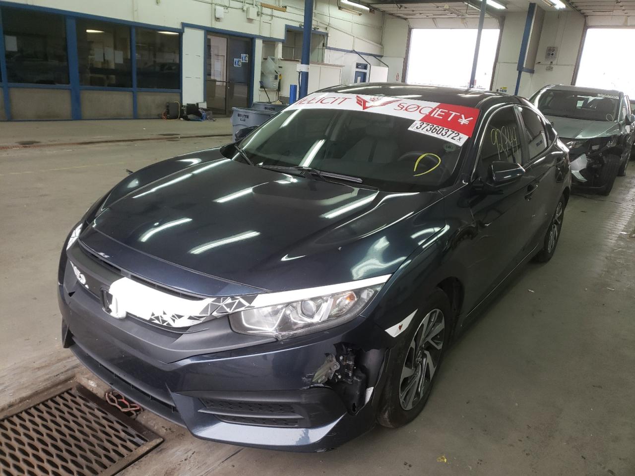Foto 2 de la subasta – 2016 HONDA CIVIC EX con VIN 19XFC2F72GE244235
