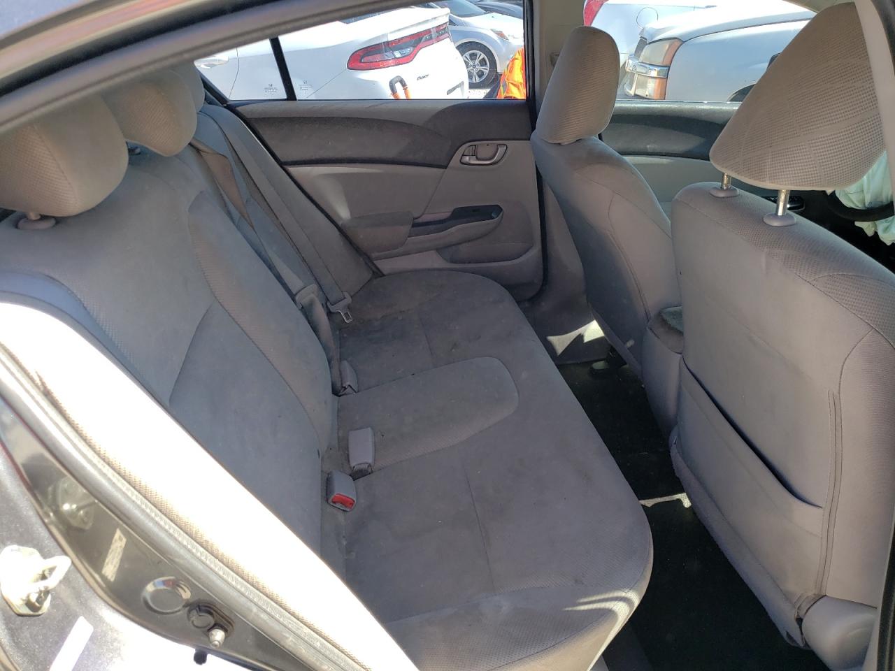 Photo 6 from auction – 2012 HONDA CIVIC LX with VIN 2HGFB2F50CH611649