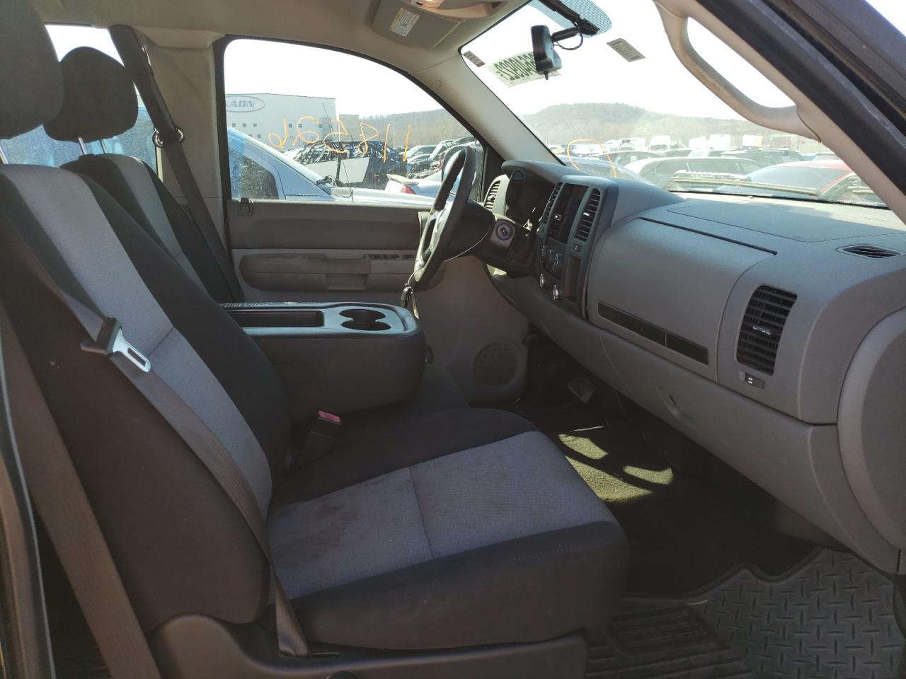Photo 5 from auction – 2008 CHEVROLET SILVERADO with VIN 1GCEC19X18Z205630