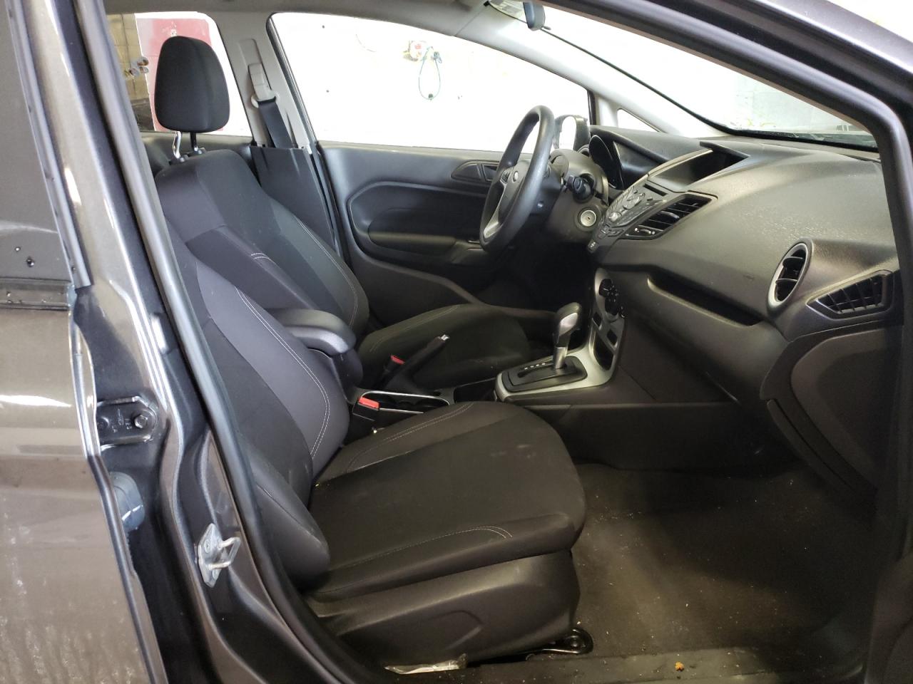 Photo 5 from auction – 2019 FORD FIESTA SE with VIN 3FADP4BJ2KM101928