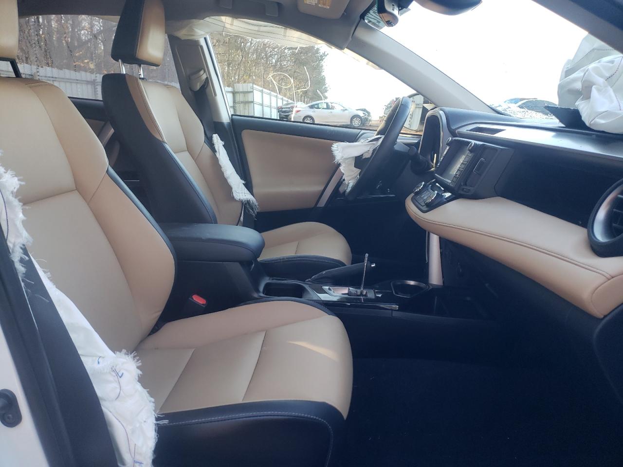 Photo 5 from auction – 2017 TOYOTA RAV4 LIMIT with VIN JTMYFREVXHD094290