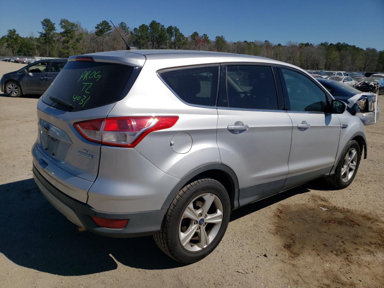 Photo 4 from auction – 2015 FORD ESCAPE SE with VIN 1FMCU0GX2FUA53994
