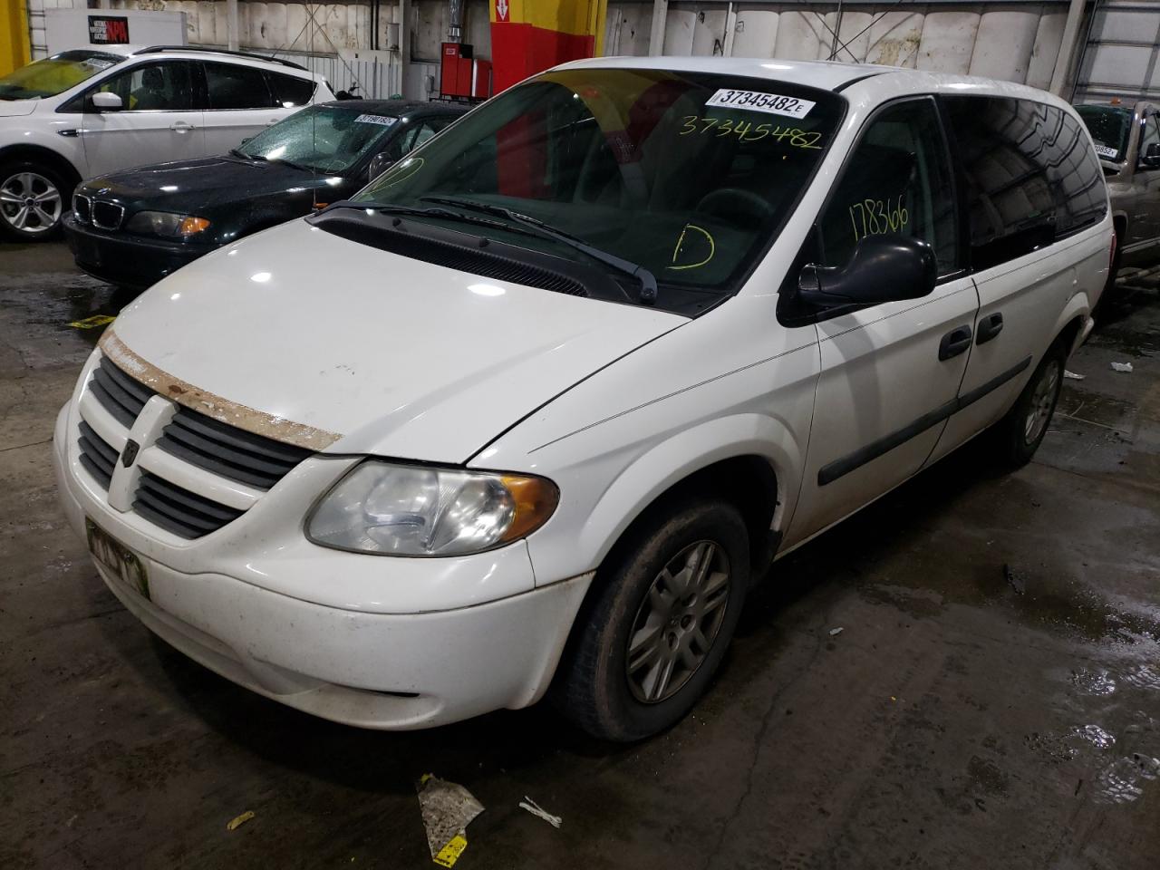 Photo 2 from auction – 2005 DODGE GRAND CARA with VIN 1D4GP24E85B304753