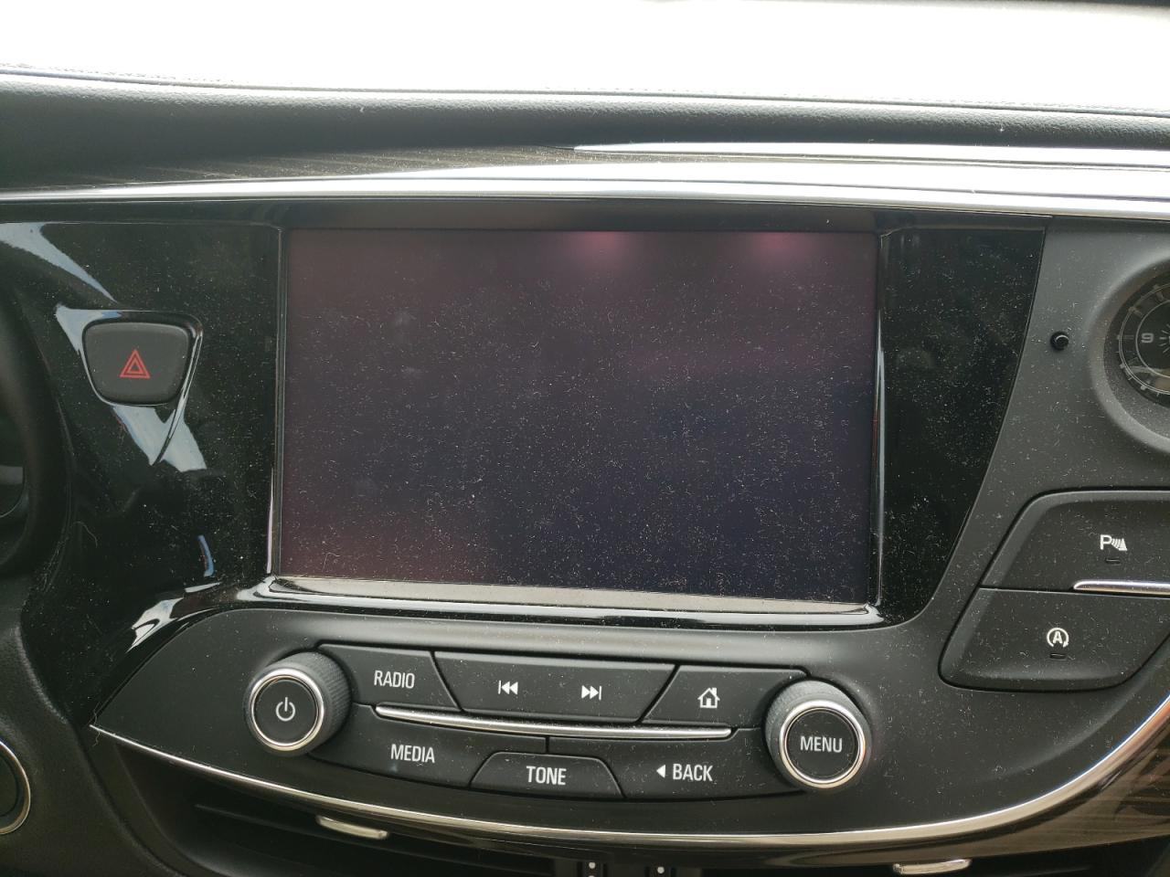 Photo 9 from auction – 2019 BUICK ENVISION P with VIN LRBFXBSA7KD058043