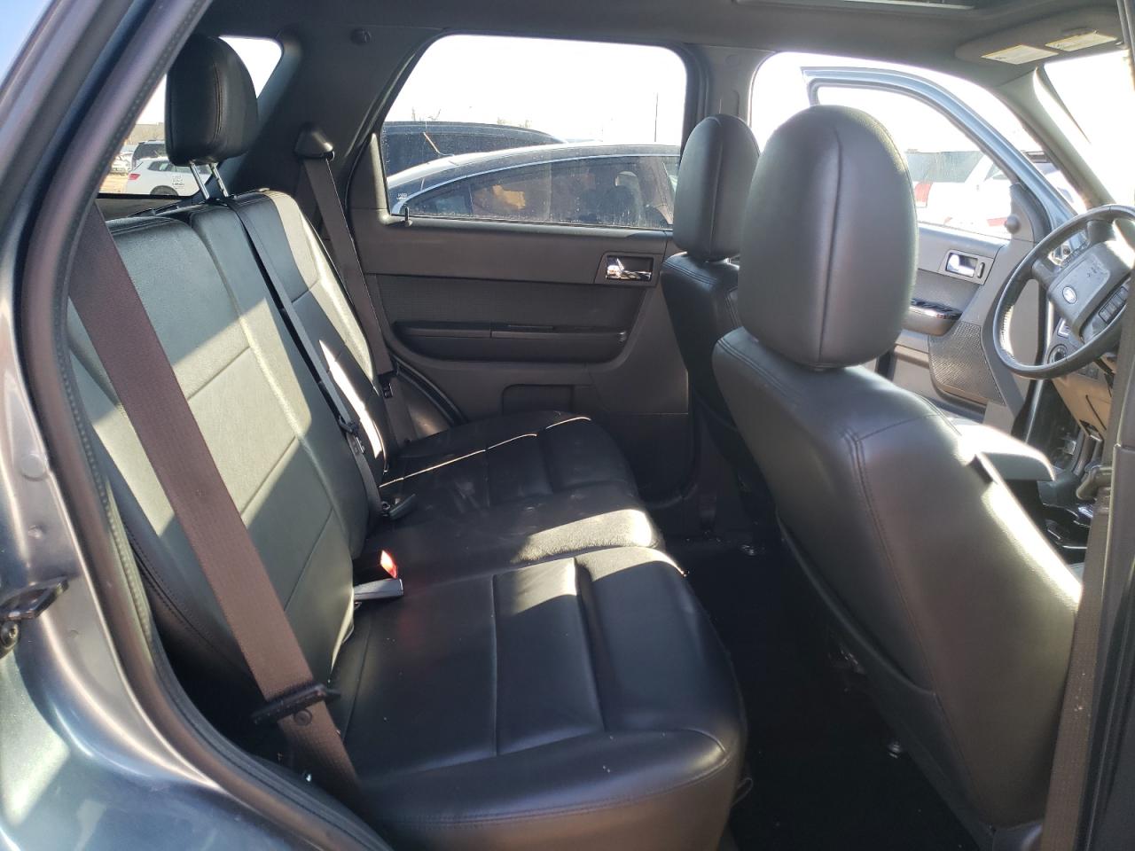 Photo 6 from auction – 2011 FORD ESCAPE LIM with VIN 1FMCU9EG6BKC63107