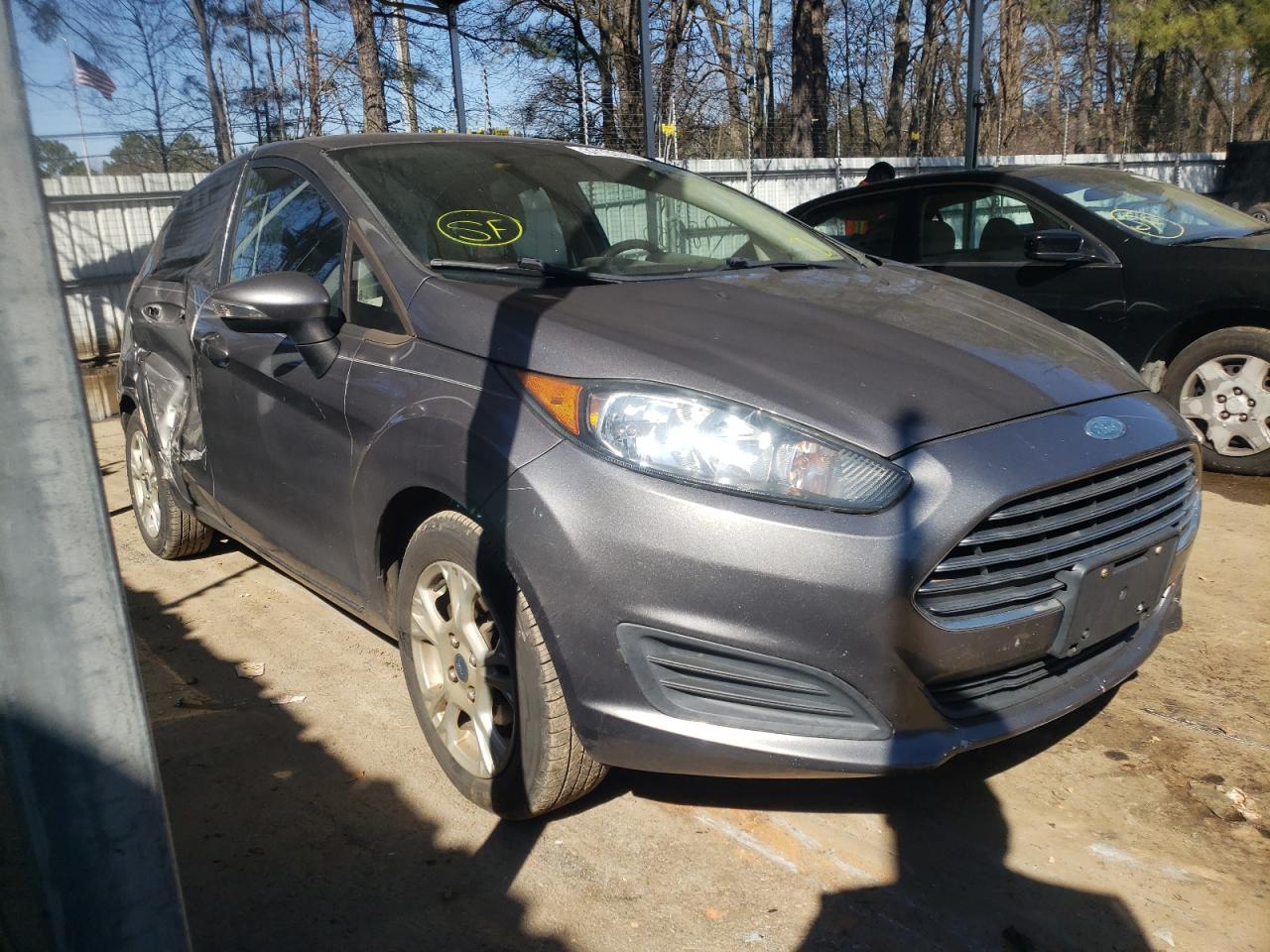 FORD FIESTA SE 2014 with VIN 3FADP4EJ8EM117938 - Photo from auction