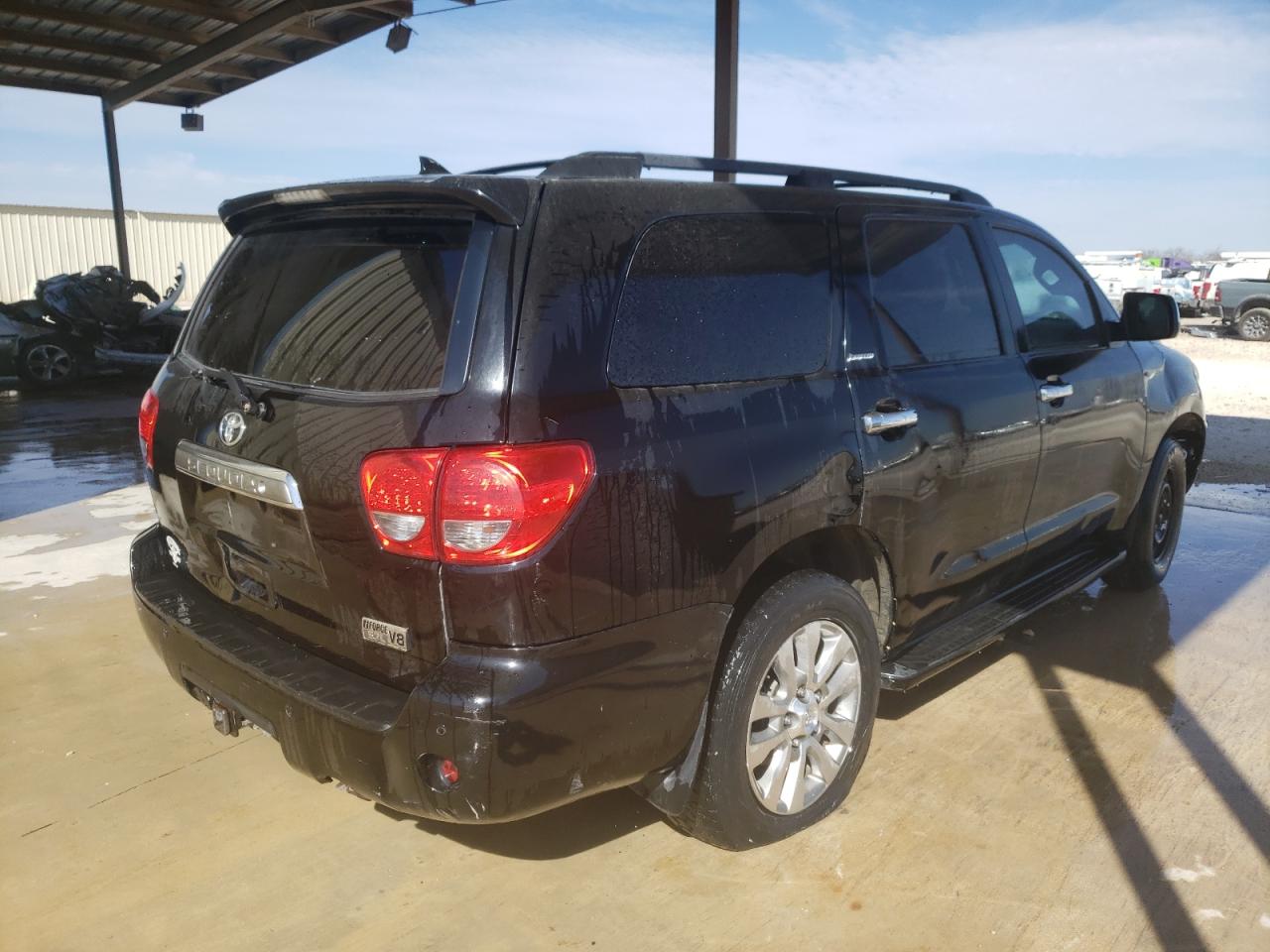 Photo 4 from auction – 2011 TOYOTA SEQUOIA LI with VIN 5TDKY5G13BS034544