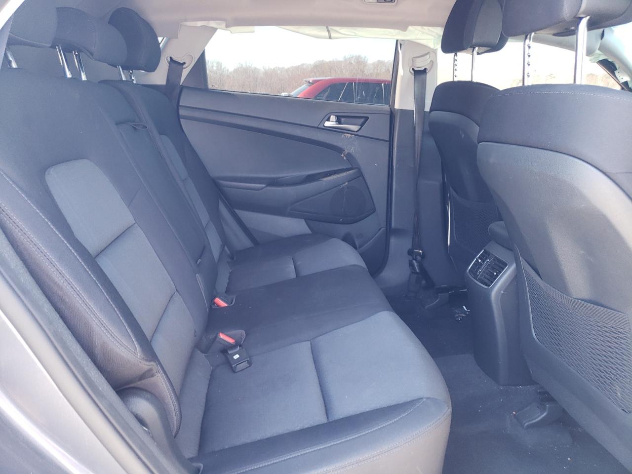 Photo 6 from auction – 2018 HYUNDAI TUCSON VAL with VIN KM8J33A23JU620747