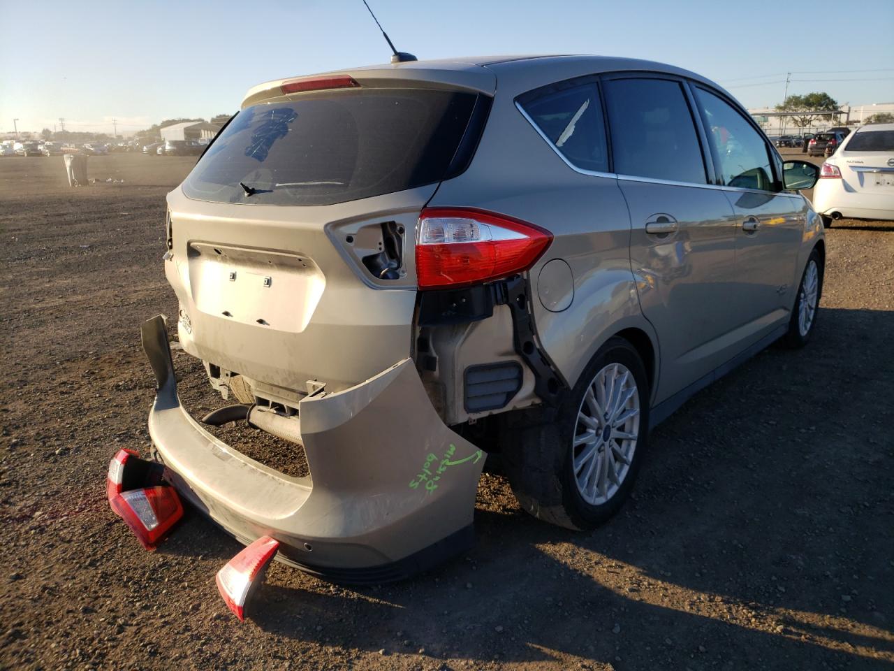 Photo 4 from auction – 2016 FORD C-MAX PREM with VIN 1FADP5CU6GL118996
