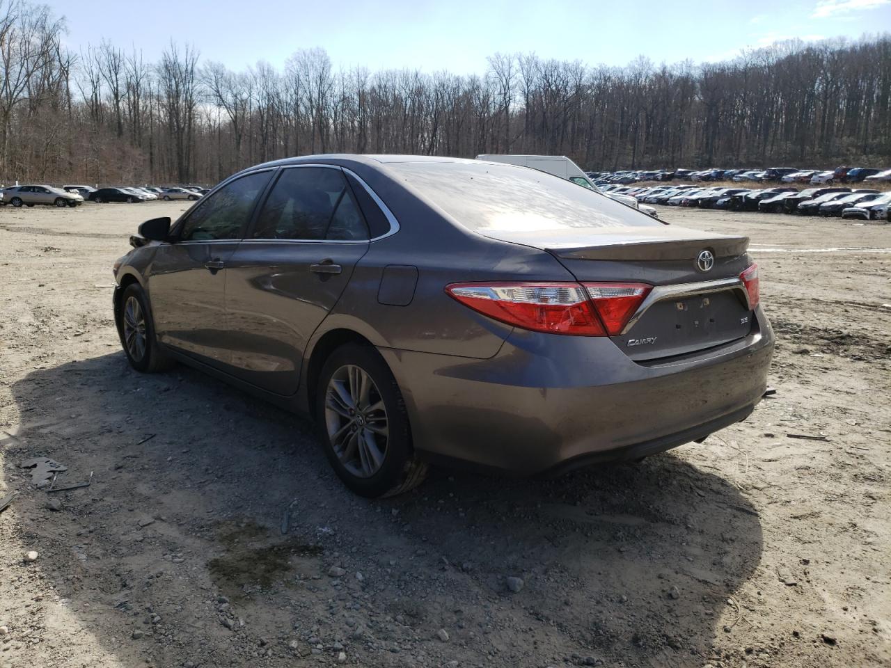Photo 3 from auction – 2016 TOYOTA CAMRY LE with VIN 4T1BF1FK5GU213658