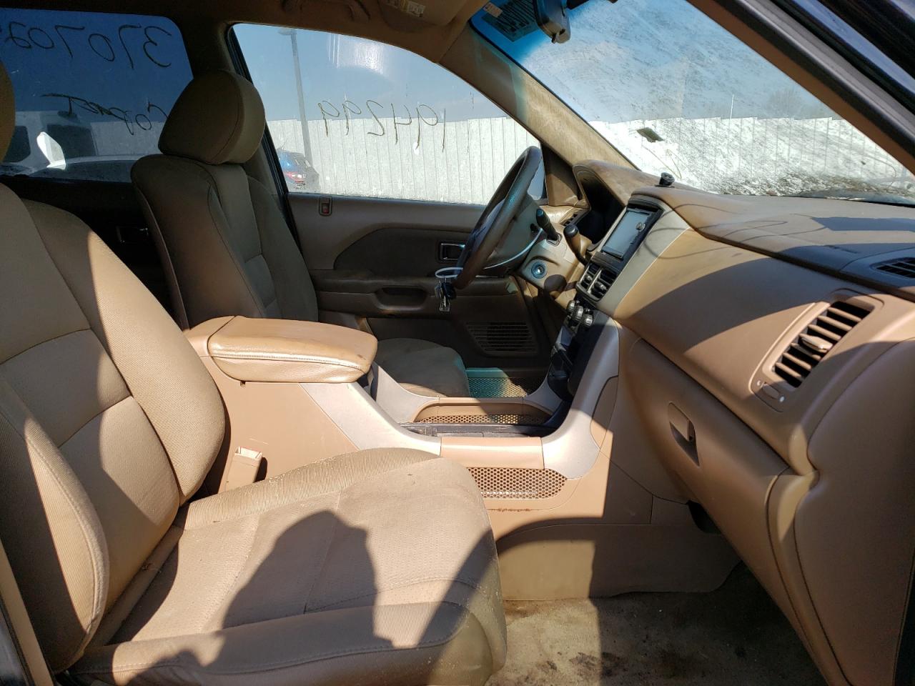 Photo 5 from auction – 2007 HONDA PILOT LX with VIN 2HKYF18177H508130