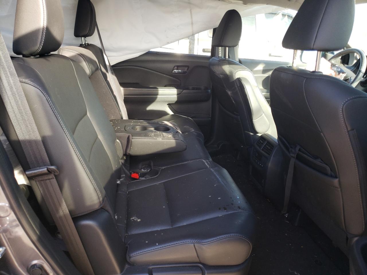 Photo 6 from auction – 2020 HONDA PILOT EXL with VIN 5FNYF5H55LB026727