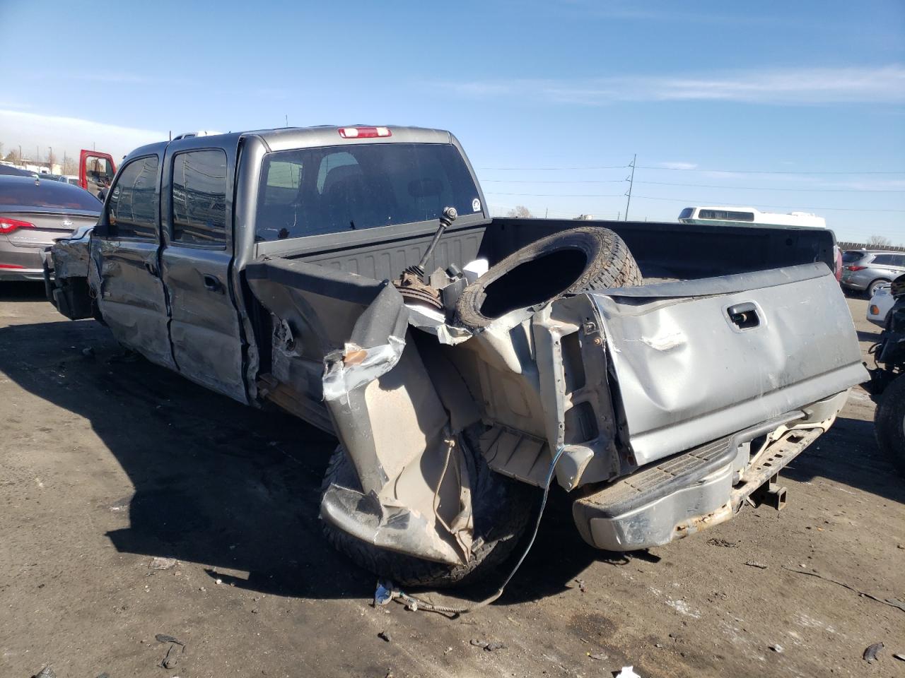 Photo 3 from auction – 2002 CHEVROLET SILVERADO with VIN 1GCHK231X2F223336