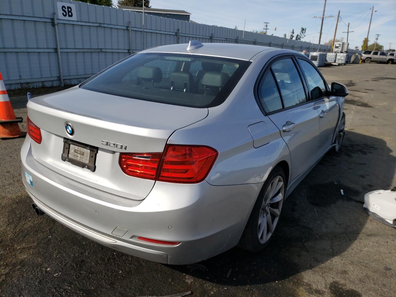 Photo 4 from auction – 2013 BMW 328 I SULE with VIN WBA3C1C54DF436948
