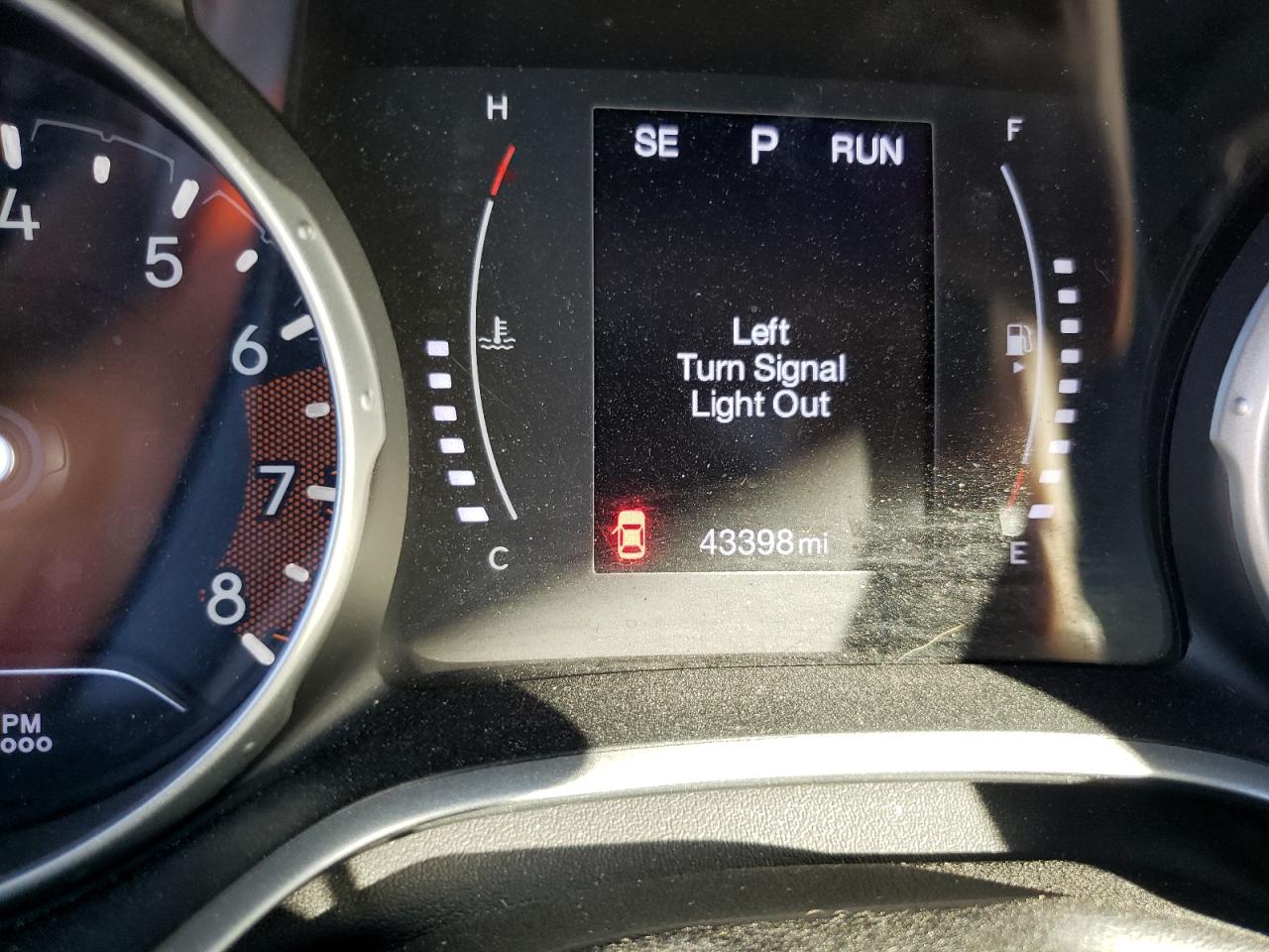 Photo 8 from auction – 2018 JEEP COMPASS LA with VIN 3C4NJDBB8JT176968