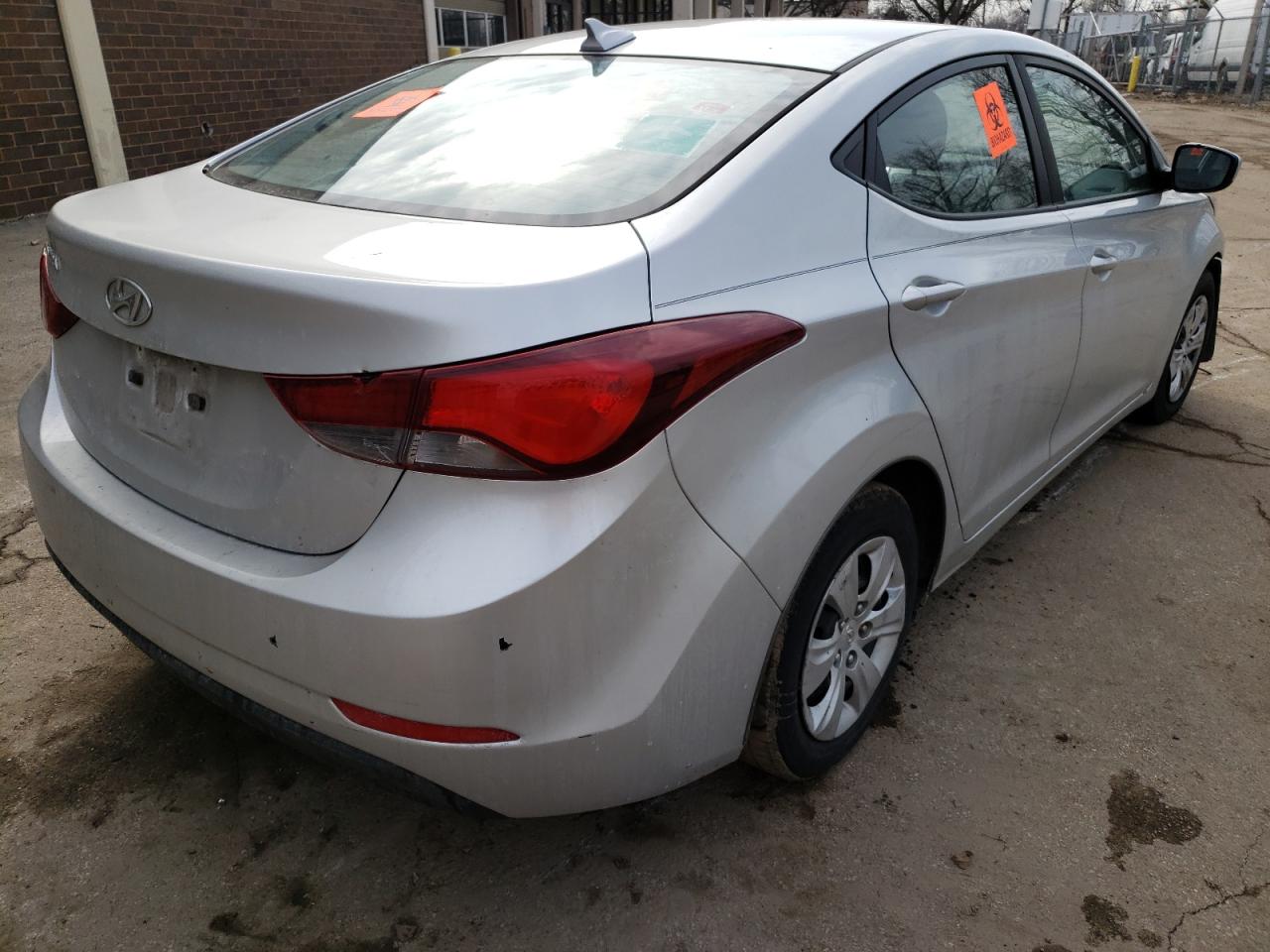 Photo 4 from auction – 2016 HYUNDAI ELANTRA SE with VIN 5NPDH4AE1GH747986