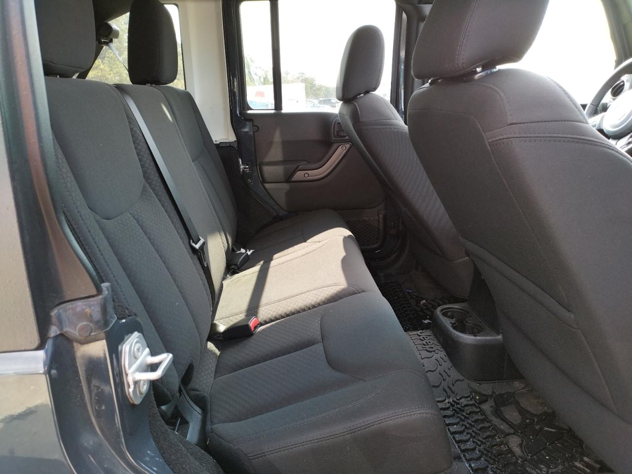 Photo 6 from auction – 2016 JEEP WRANGLER U with VIN 1C4BJWDG3GL241091