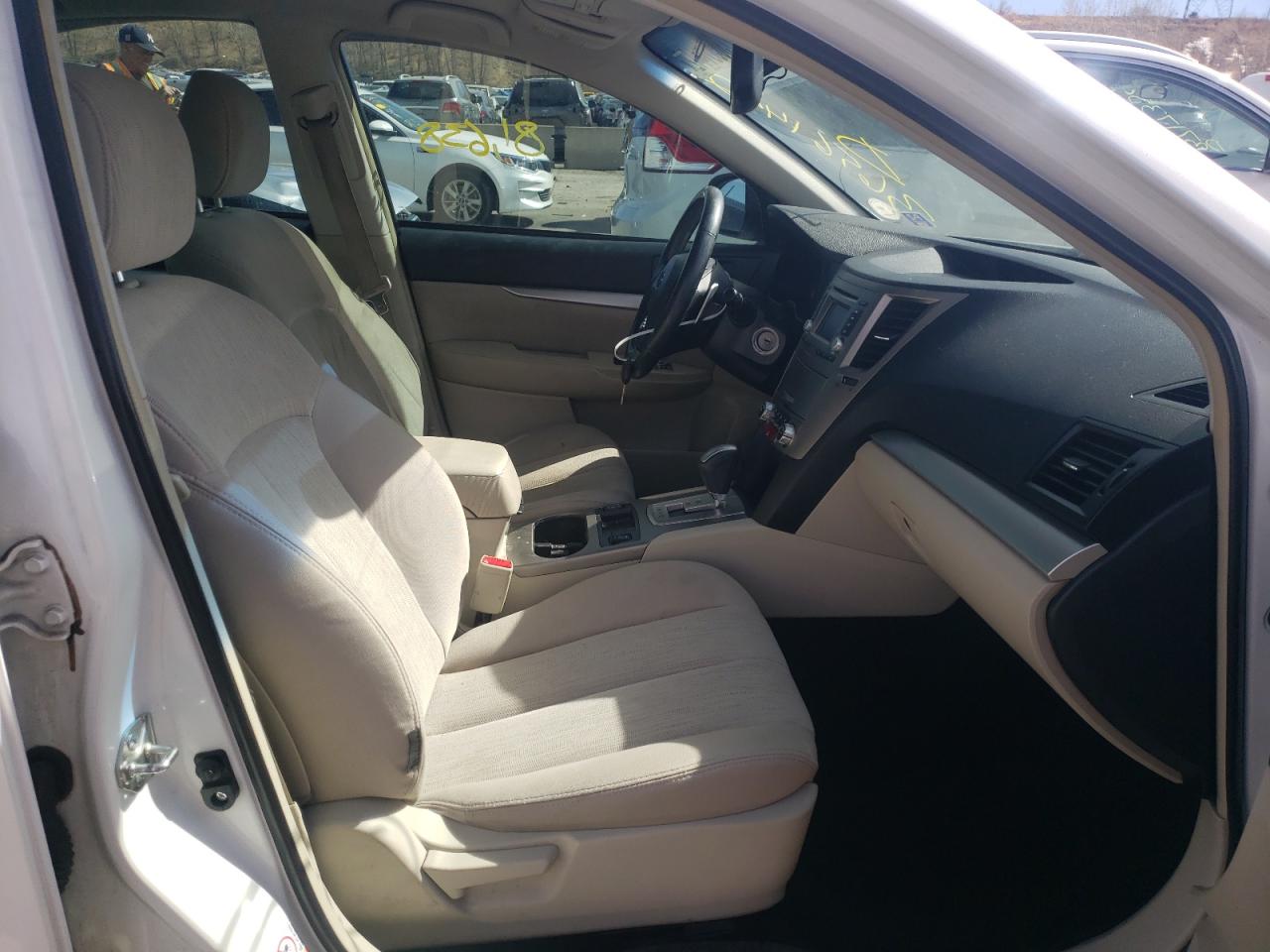 Photo 5 from auction – 2014 SUBARU LEGACY 2.5 with VIN 4S3BMCC6XE3010202