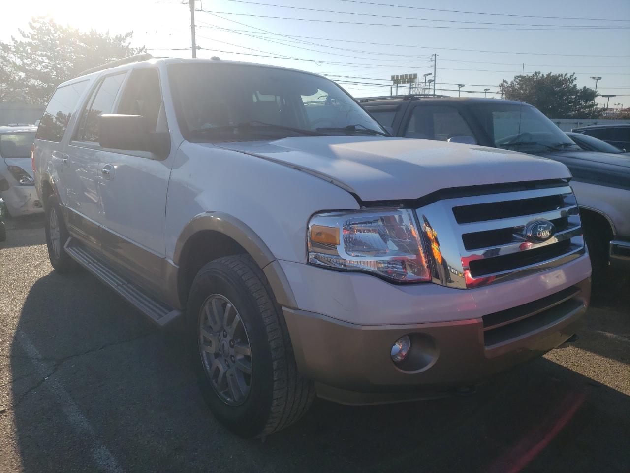 FORD EXPEDITION 2014 with VIN 1FMJK1J54EEF15409 - Photo from auction