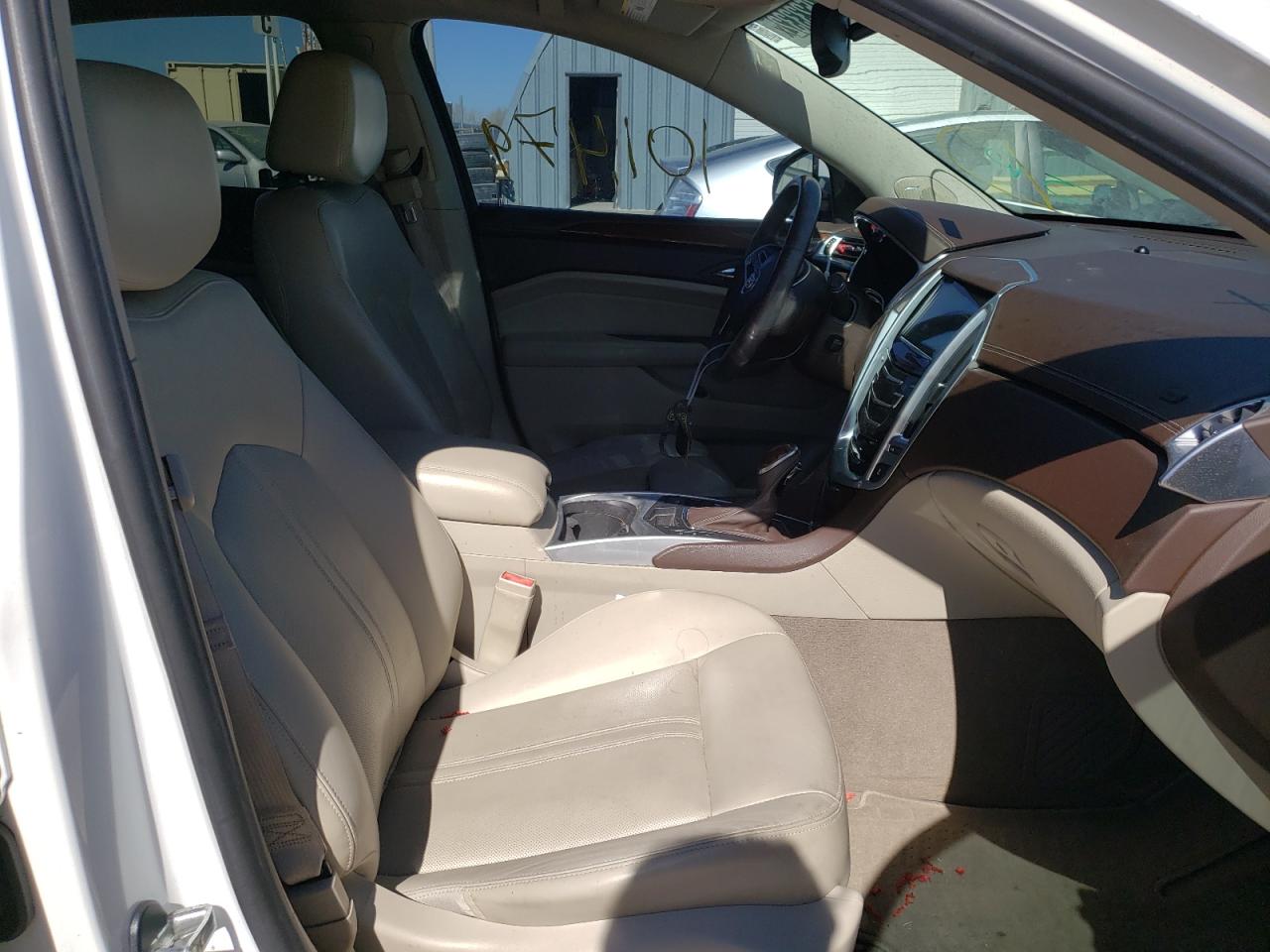Photo 5 from auction – 2013 CADILLAC SRX PREMIU with VIN 3GYFNEE37DS527263
