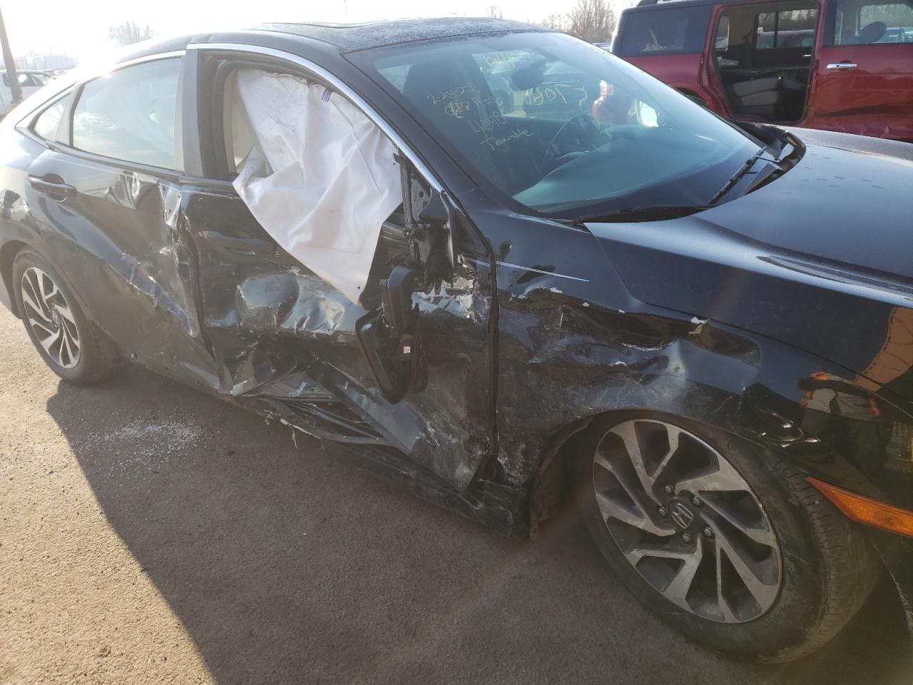 Photo 9 from auction – 2016 HONDA CIVIC EX with VIN 19XFC2F72GE073020