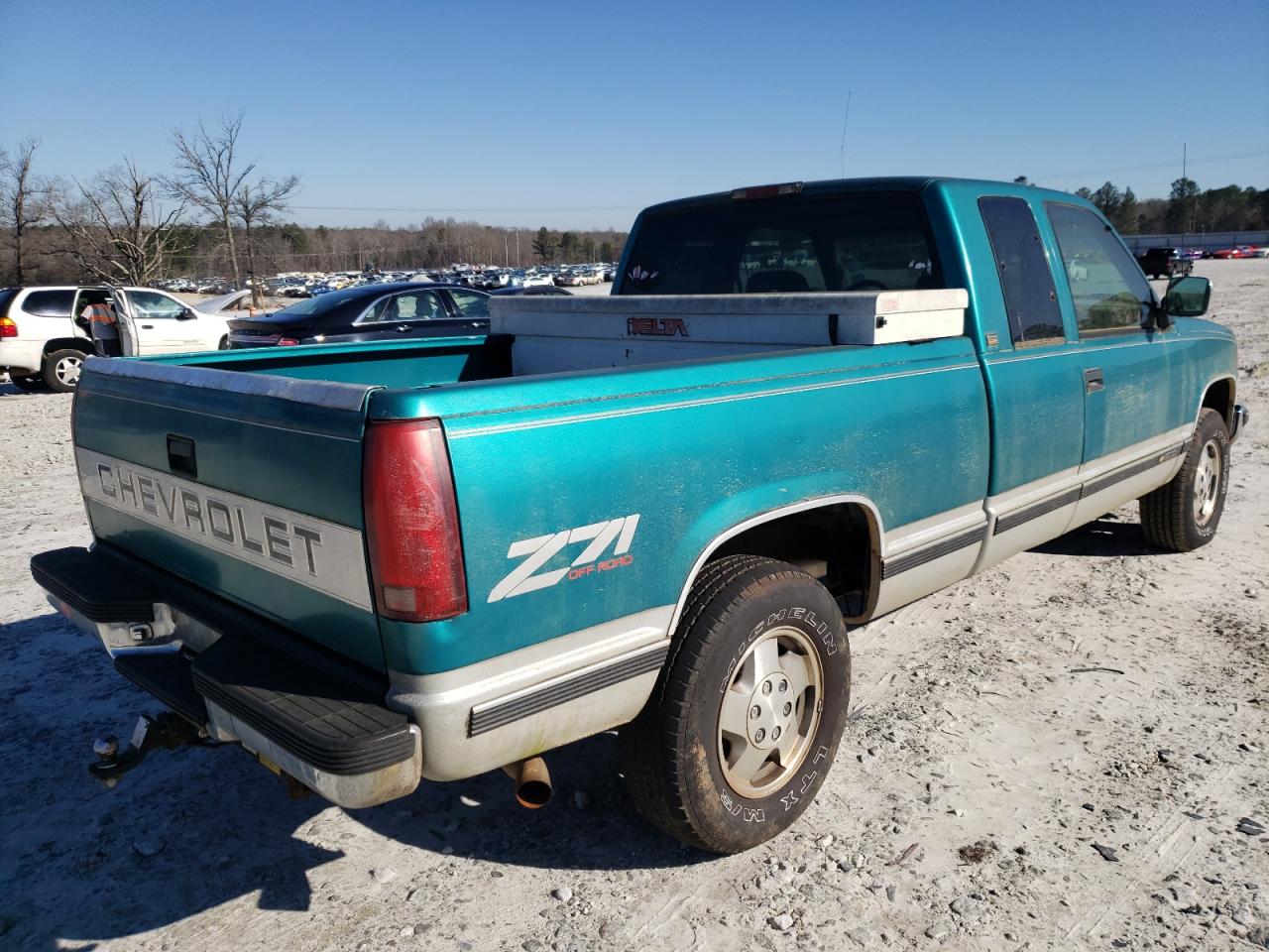 Photo 4 from auction – 1994 CHEVROLET SILVERADO with VIN 2GCEK19KXR1294485