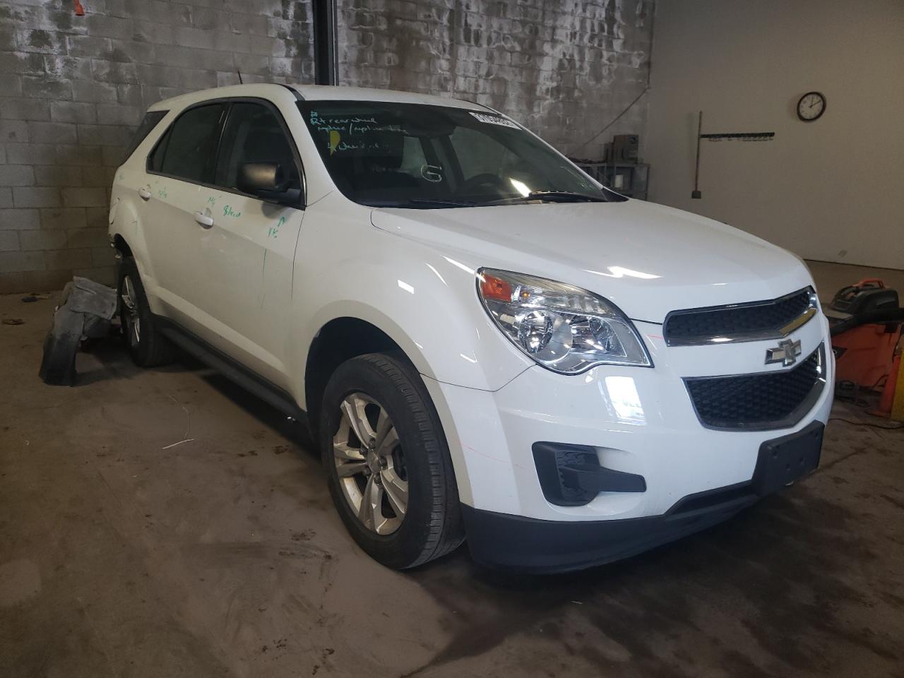 CHEVROLET EQUINOX LS 2015 with VIN 2GNALAEK7F6421734 - Photo from auction