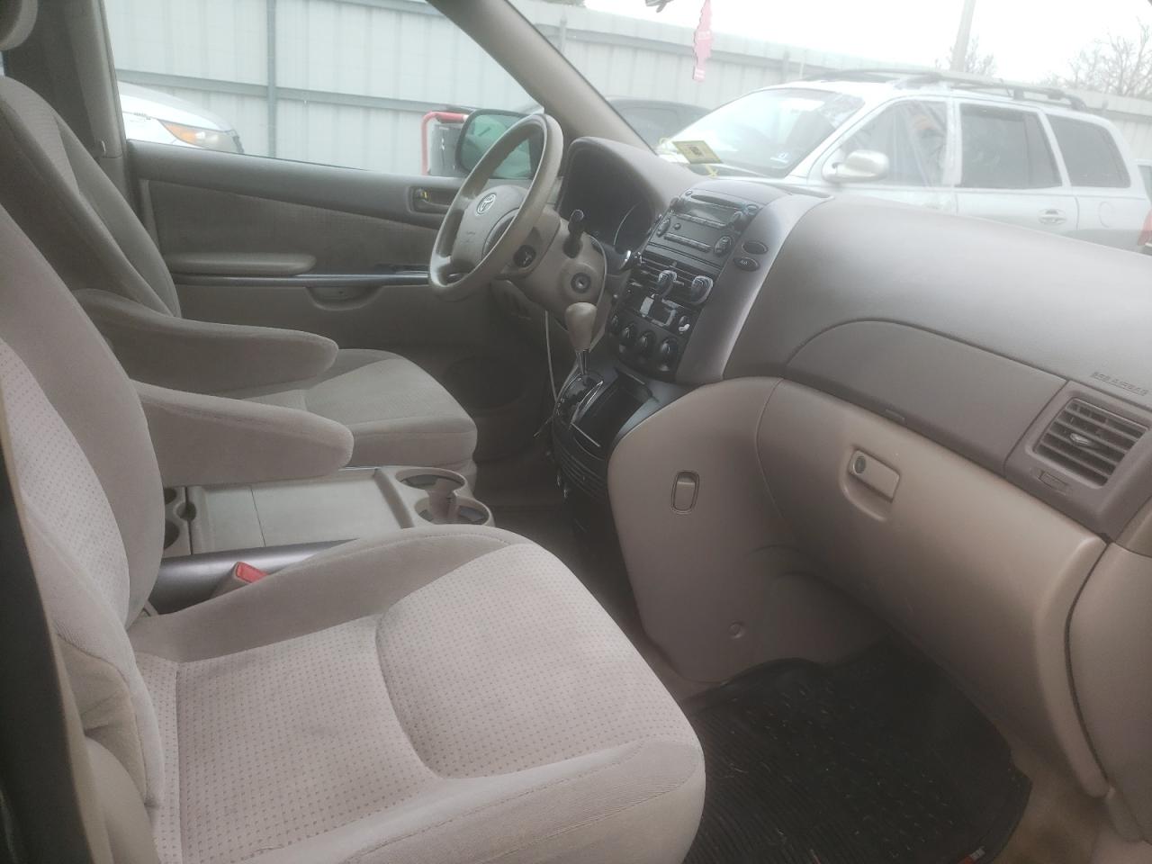 Photo 5 from auction – 2008 TOYOTA SIENNA LE with VIN 5TDBK23C58S019737