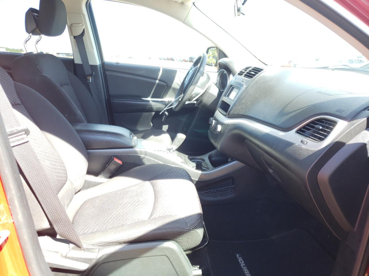 Photo 5 from auction – 2015 DODGE JOURNEY SX with VIN 3C4PDCBG4FT711145