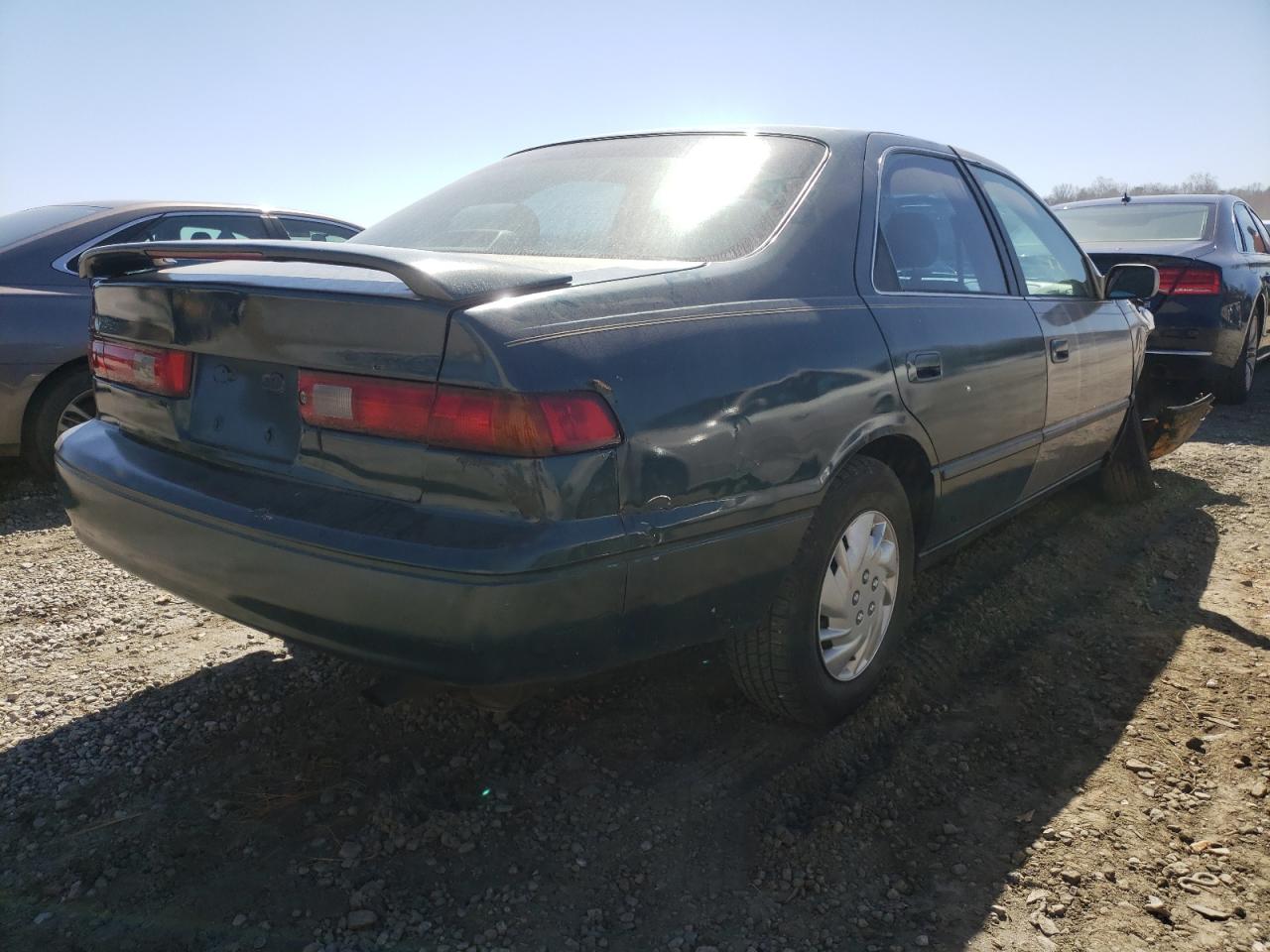 Photo 4 from auction – 1997 TOYOTA CAMRY CE with VIN 4T1BG22K2VU062560