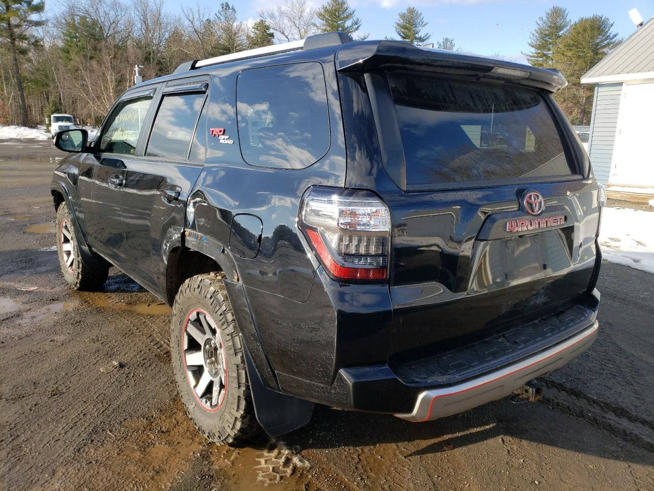 Photo 3 from auction – 2017 TOYOTA 4RUNNER SR with VIN JTEBU5JR0H5449356
