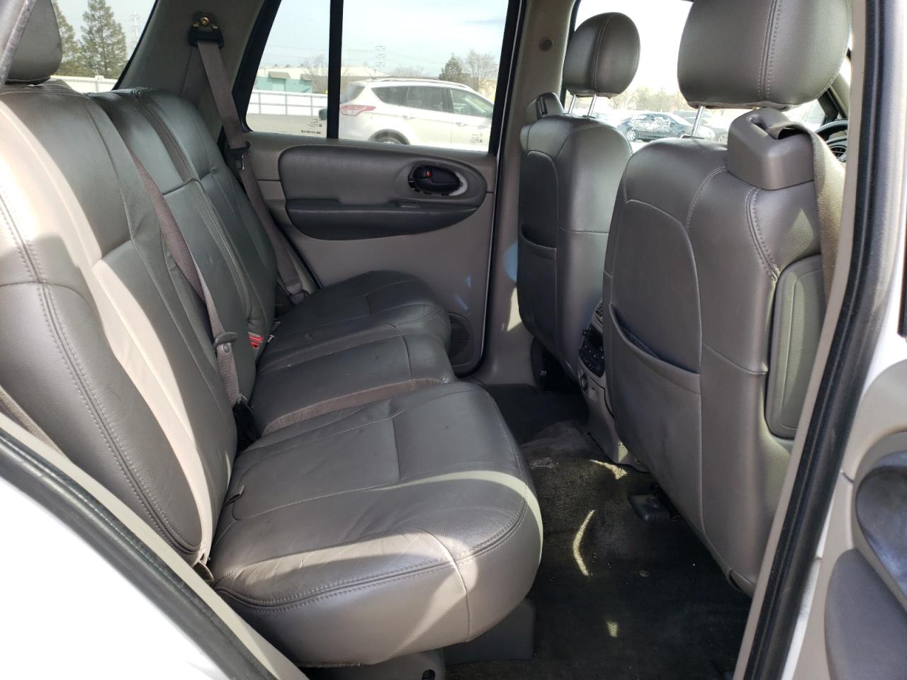 Photo 6 from auction – 2002 CHEVROLET TRAILBLAZE with VIN 1GNDS13S222260591