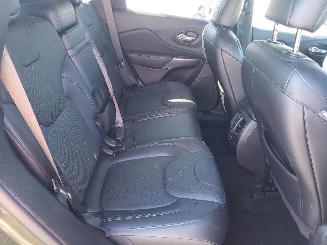Photo 6 from auction – 2019 JEEP CHEROKEE L with VIN 1C4PJMDX9KD330693