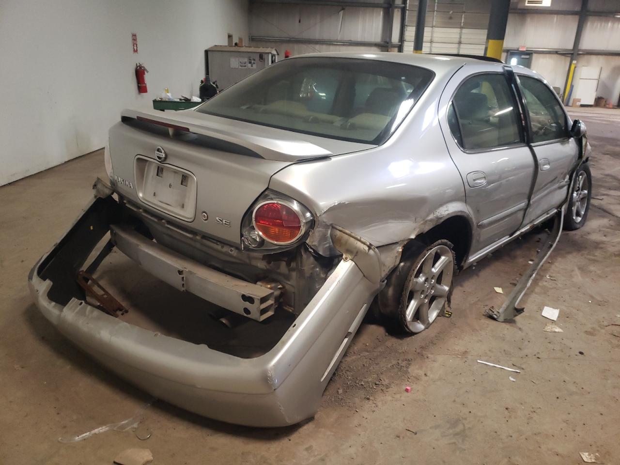 Photo 4 from auction – 2003 NISSAN MAXIMA GLE with VIN JN1DA31D33T507188