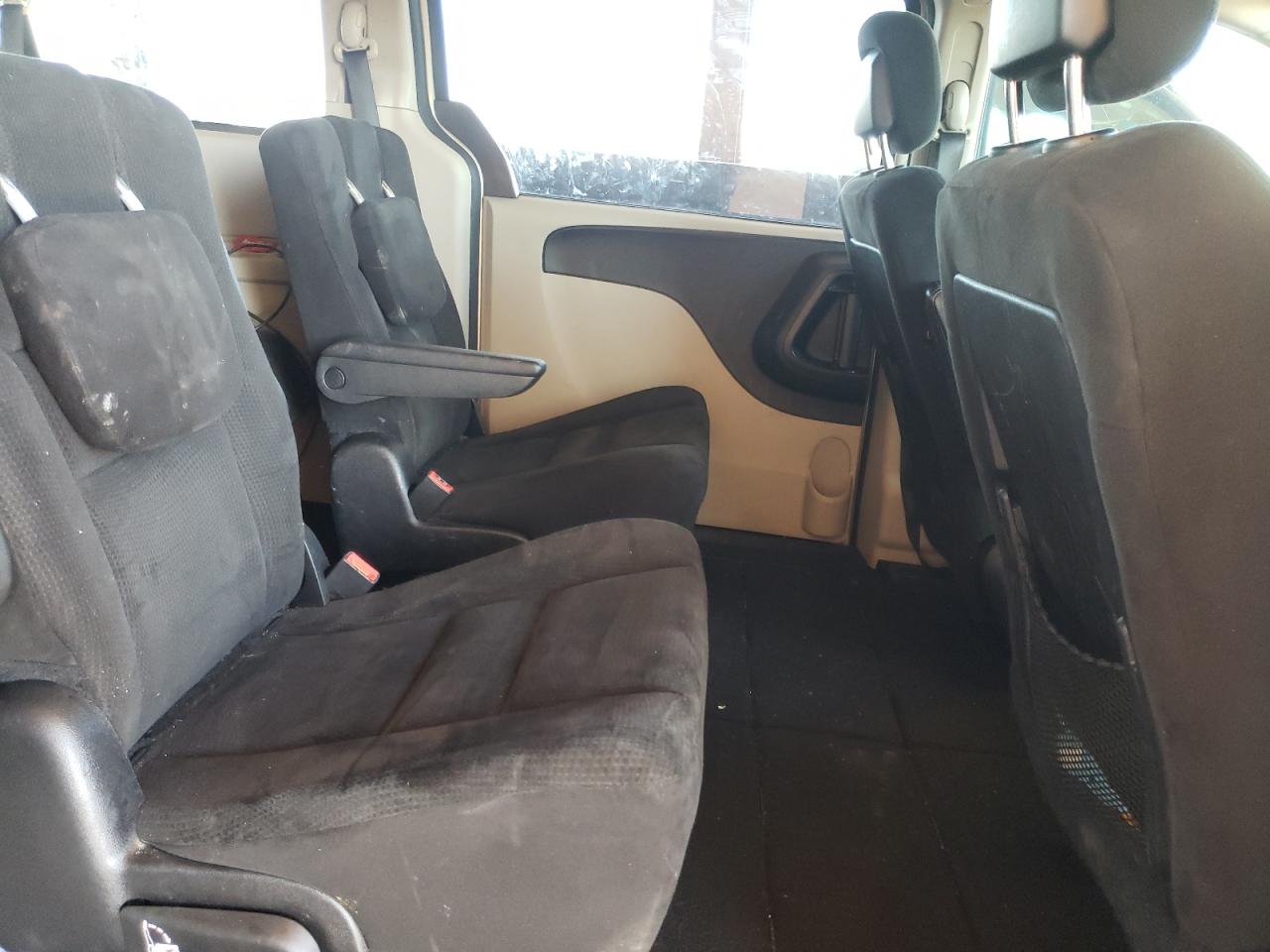Photo 6 from auction – 2015 DODGE GRAND CARA with VIN 2C4RDGBGXFR624935