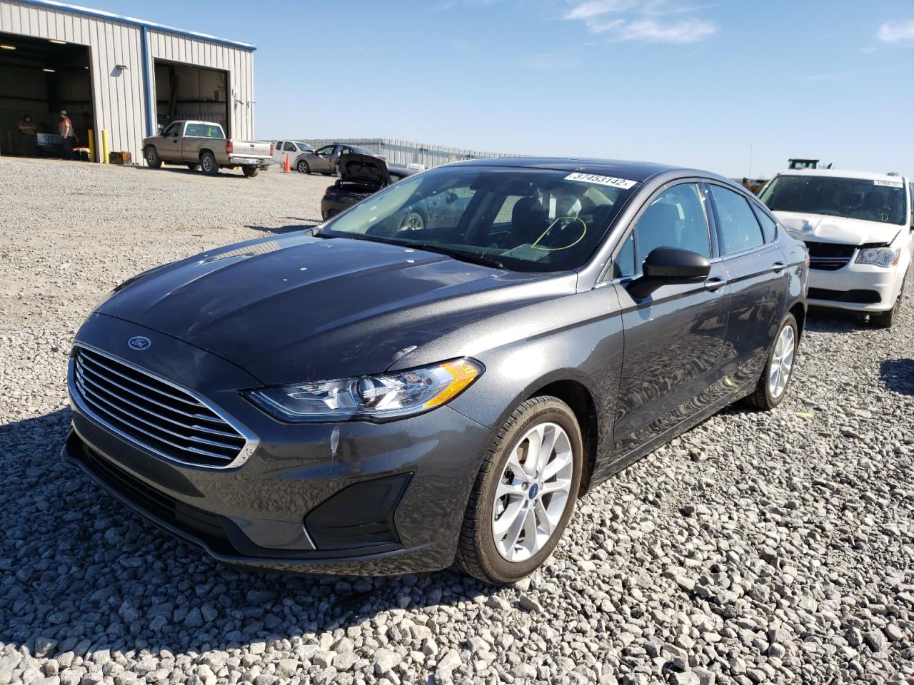 Photo 2 from auction – 2020 FORD FUSION SE with VIN 3FA6P0LU9LR103710