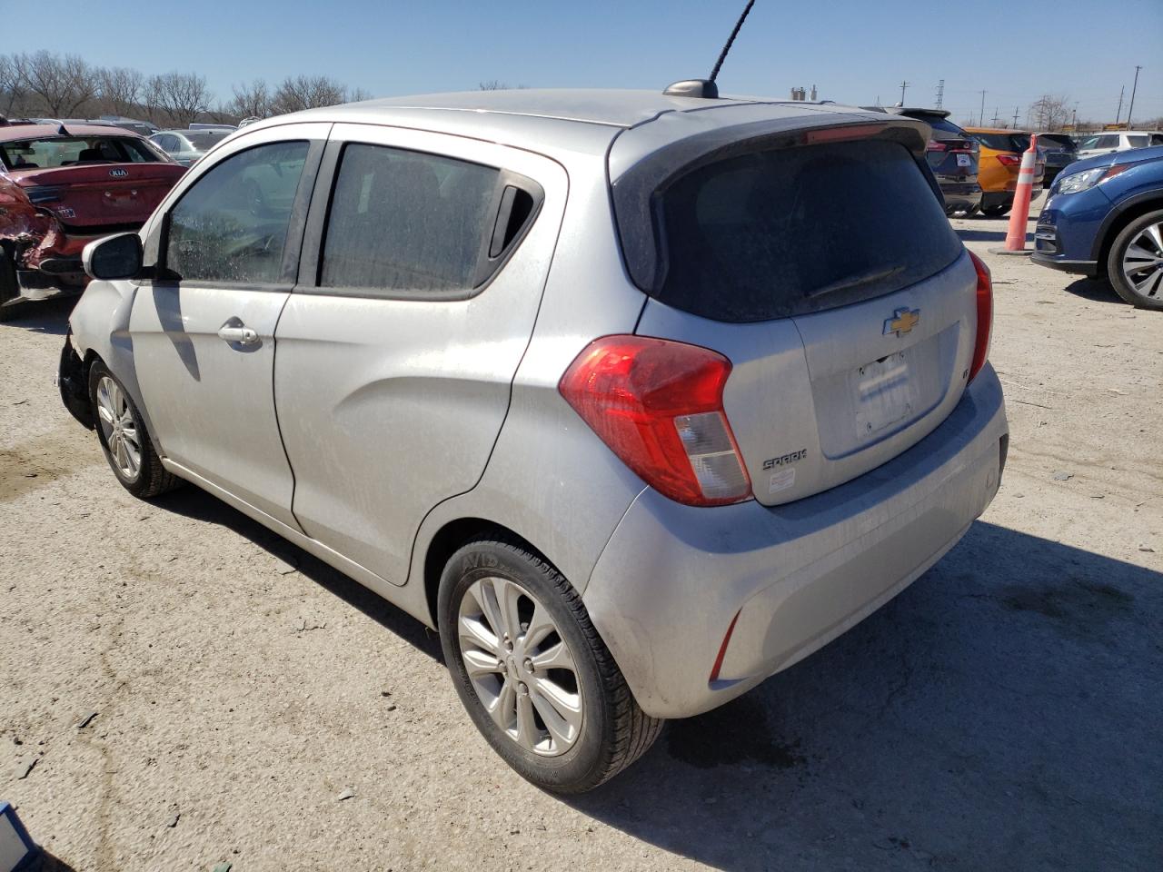 Photo 3 from auction – 2016 CHEVROLET SPARK 1LT with VIN KL8CD6SA5GC578302