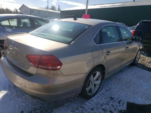 Photo 4 from auction – 2015 VOLKSWAGEN PASSAT S with VIN 1VWAT7A32FC079057