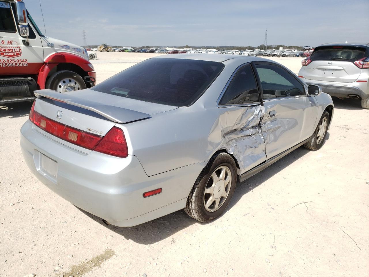 Photo 4 from auction – 2001 HONDA ACCORD LX with VIN 1HGCG32491A005723