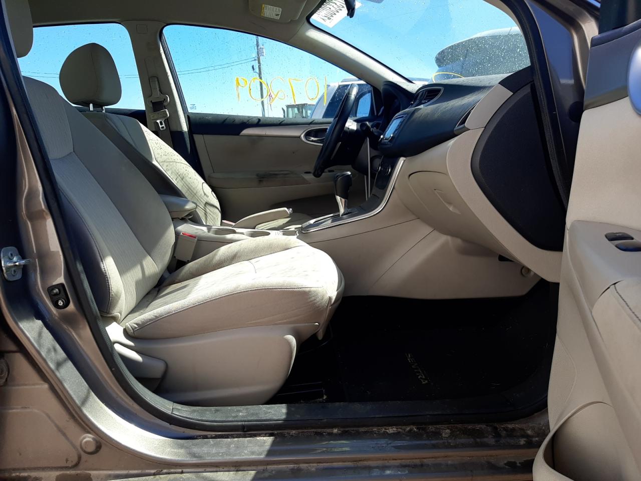 Photo 5 from auction – 2015 NISSAN SENTRA S with VIN 3N1AB7AP2FY342828