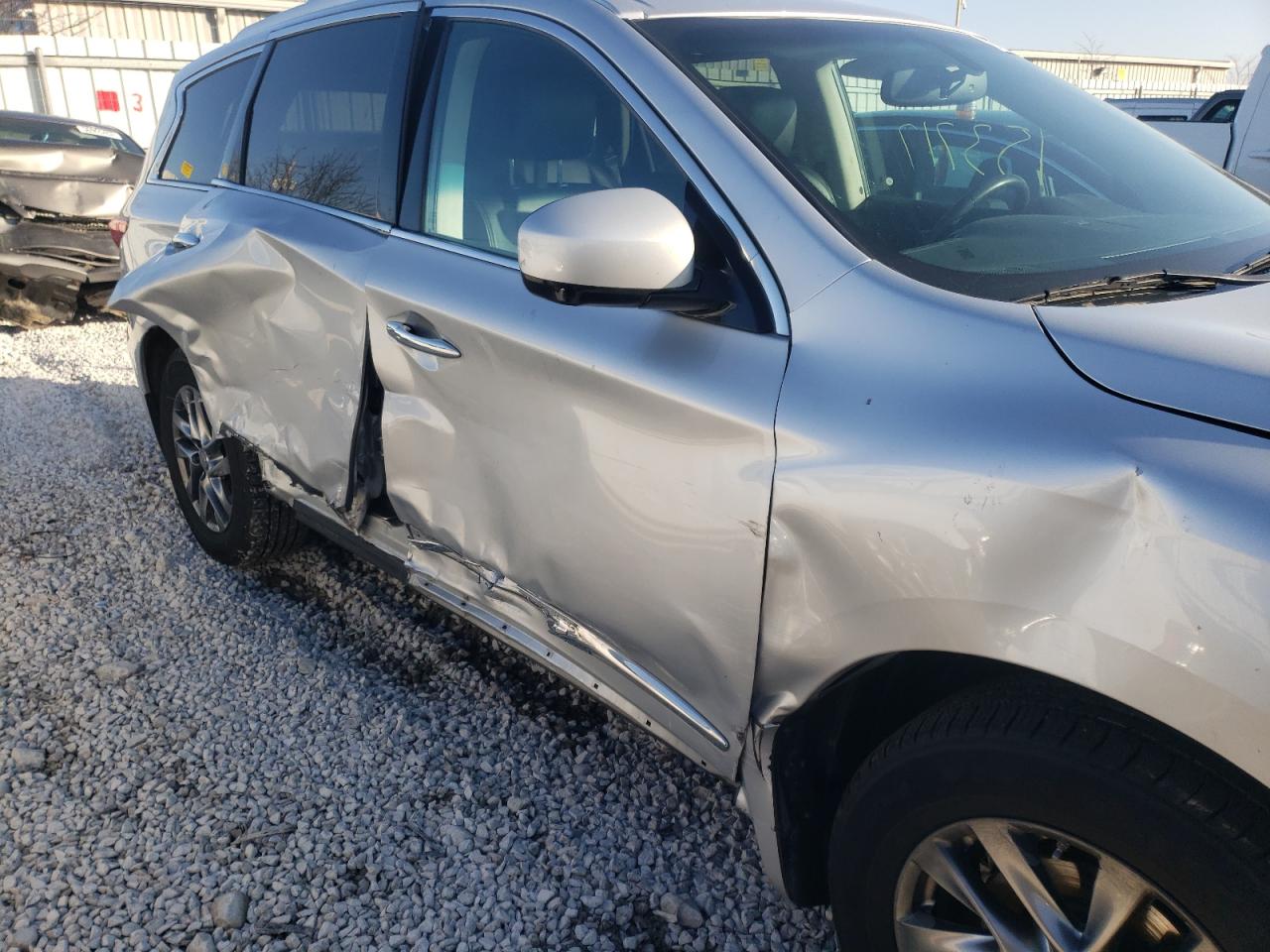 Photo 9 from auction – 2013 INFINITI JX35 with VIN 5N1AL0MMXDC350549