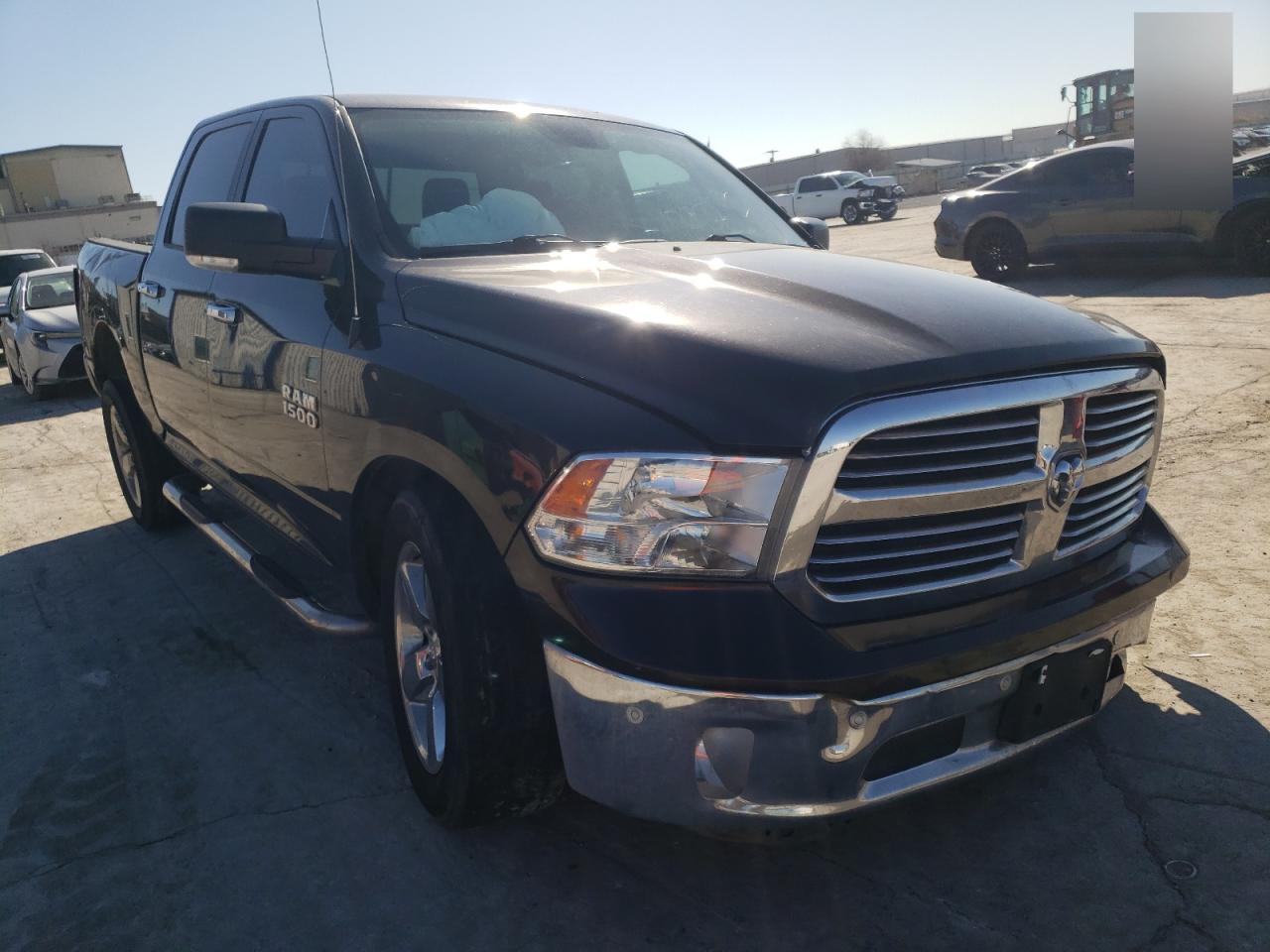 RAM 1500 SLT 2016 with VIN 1C6RR6LGXGS319730 - Photo from auction