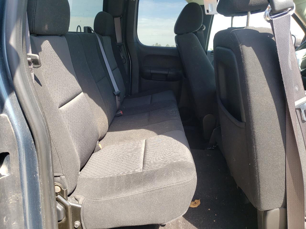 Photo 6 from auction – 2011 CHEVROLET SILVERADO with VIN 1GCRCREA8BZ439143