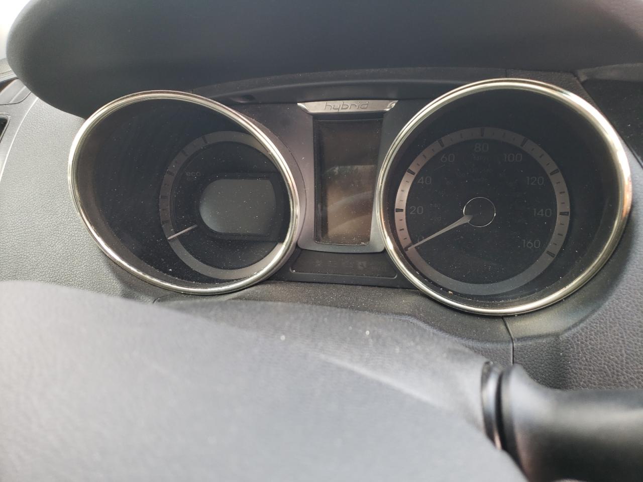 Photo 8 from auction – 2012 HYUNDAI SONATA HYB with VIN KMHEC4A44CA027573
