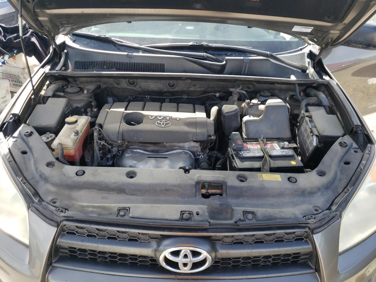 Photo 7 from auction – 2010 TOYOTA RAV4 with VIN JTMBF4DV1AD038500