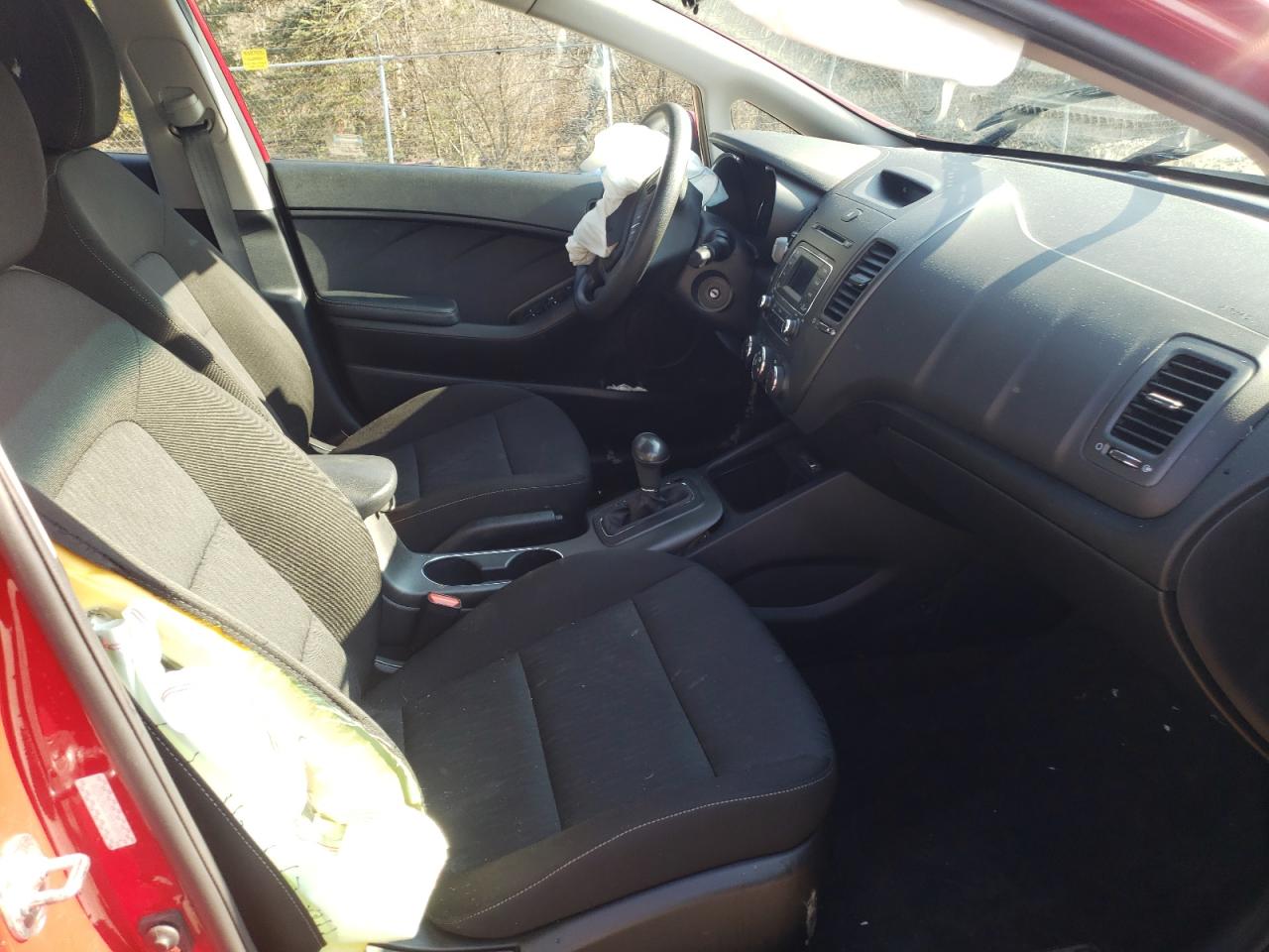 Photo 5 from auction – 2016 KIA FORTE LX with VIN KNAFK4A63G5474839
