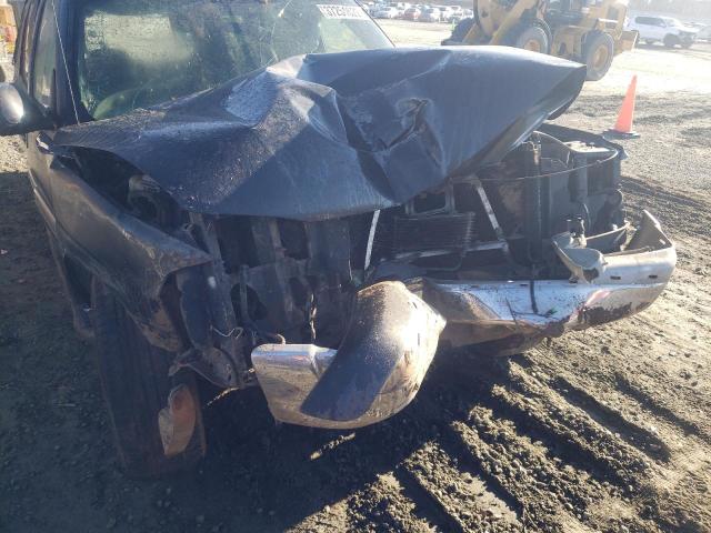 Photo 9 from auction – 2004 GMC YUKON with VIN 1GKEC13ZX4J183022