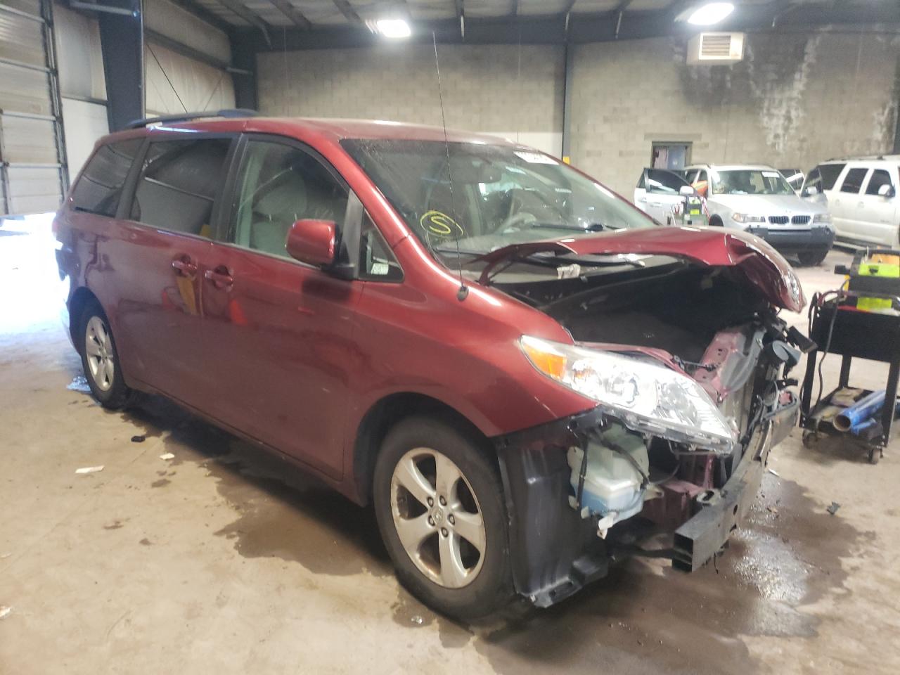 TOYOTA SIENNA LE 2014 with VIN 5TDKK3DC9ES418649 - Photo from auction