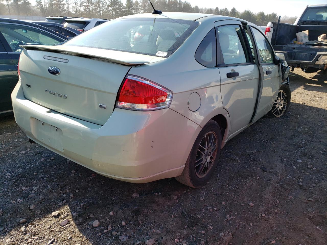 Photo 4 from auction – 2011 FORD FOCUS SE with VIN 1FAHP3FN3BW173553
